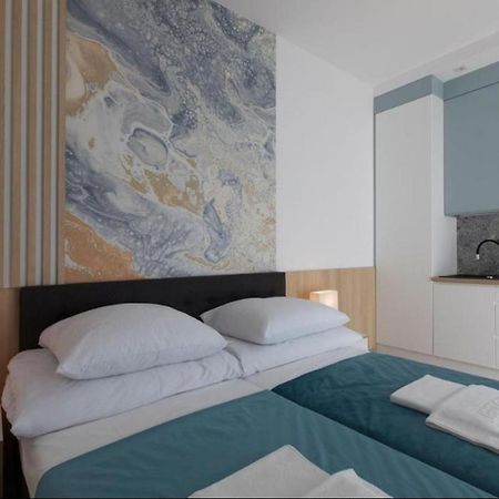 Willa Przy Porcie - Apartamenty Z Aneksami Kuchennymi Ustka Exterior foto