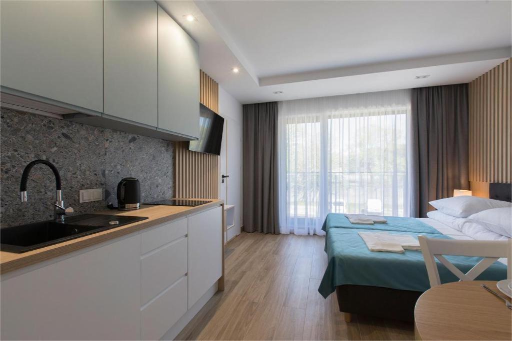 Willa Przy Porcie - Apartamenty Z Aneksami Kuchennymi Ustka Exterior foto