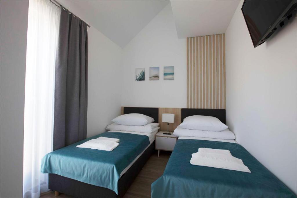 Willa Przy Porcie - Apartamenty Z Aneksami Kuchennymi Ustka Exterior foto